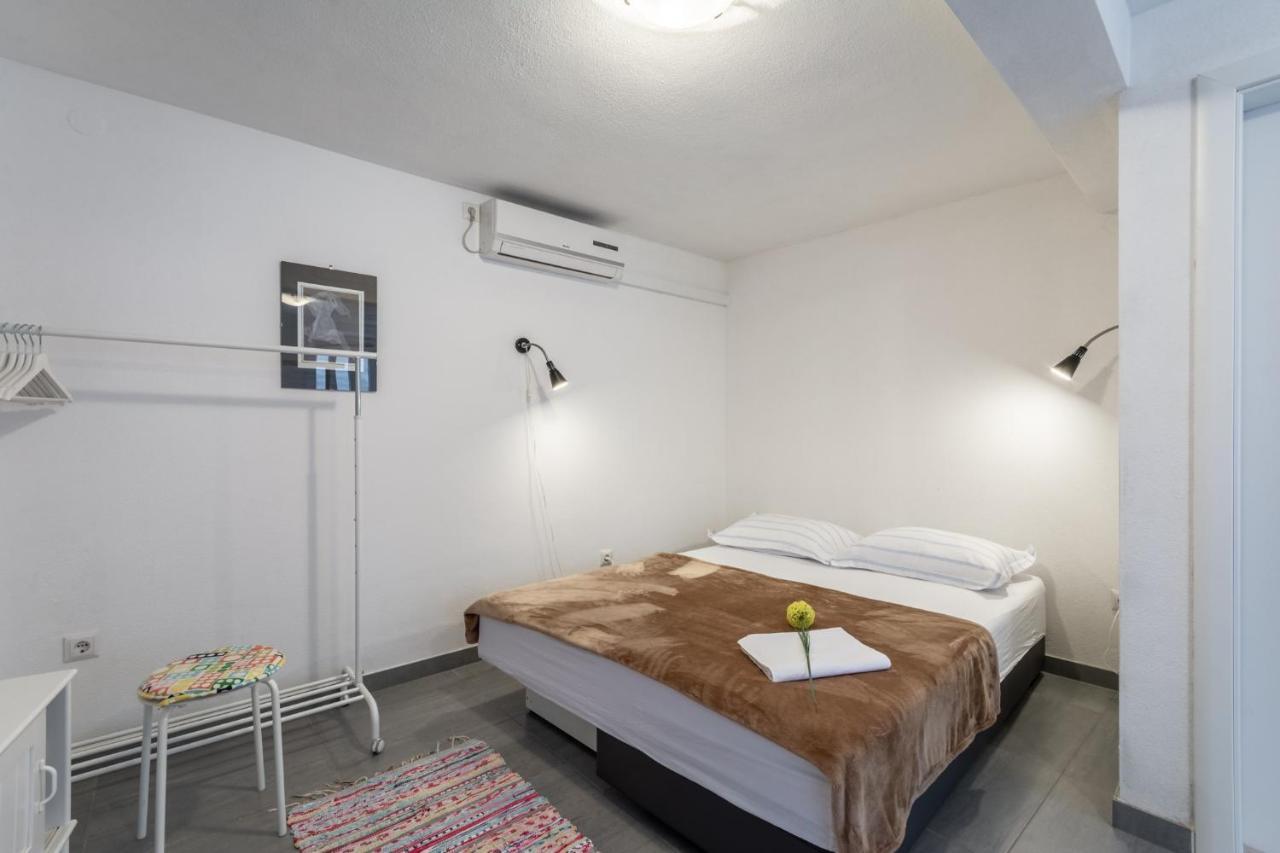 פוצ'ישצ'ה Apartments Sonja מראה חיצוני תמונה