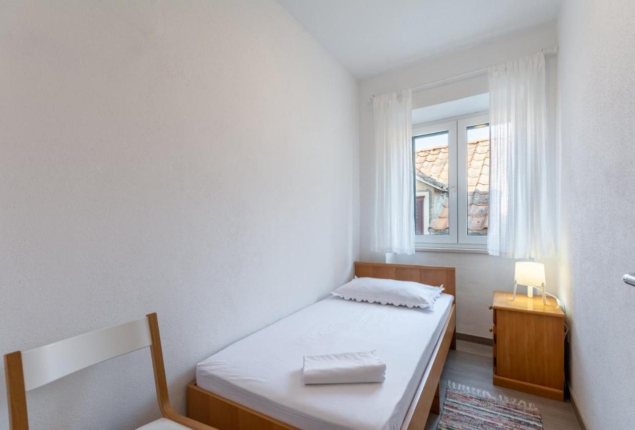 פוצ'ישצ'ה Apartments Sonja מראה חיצוני תמונה